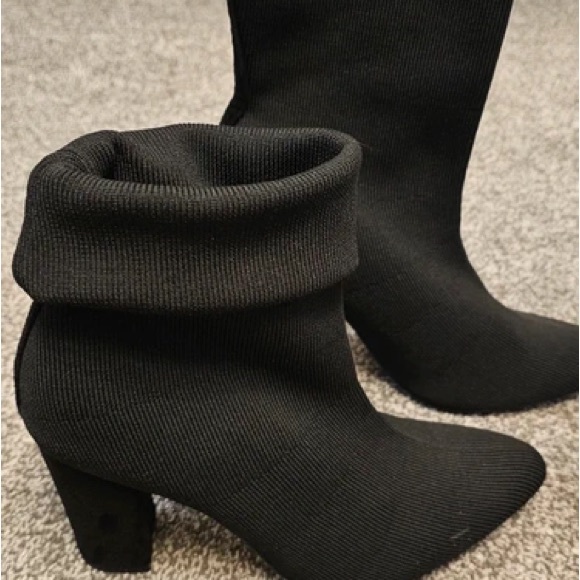 Shoes - Elegant Black Heeled Boots for Women